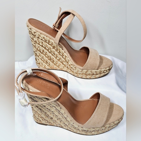 Size 10 ASOS DESIGN Wedge Sandals - Picture 2 of 7